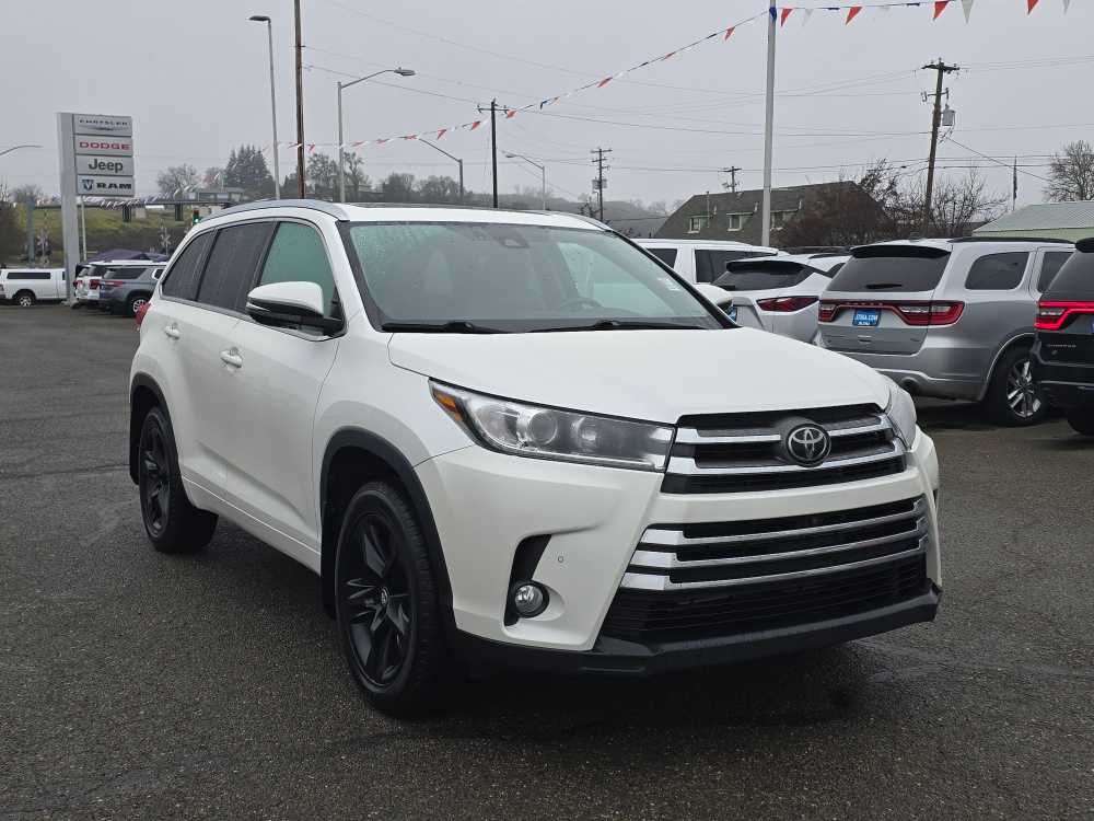 Thumbnail: 2018 Toyota Highlander - 7