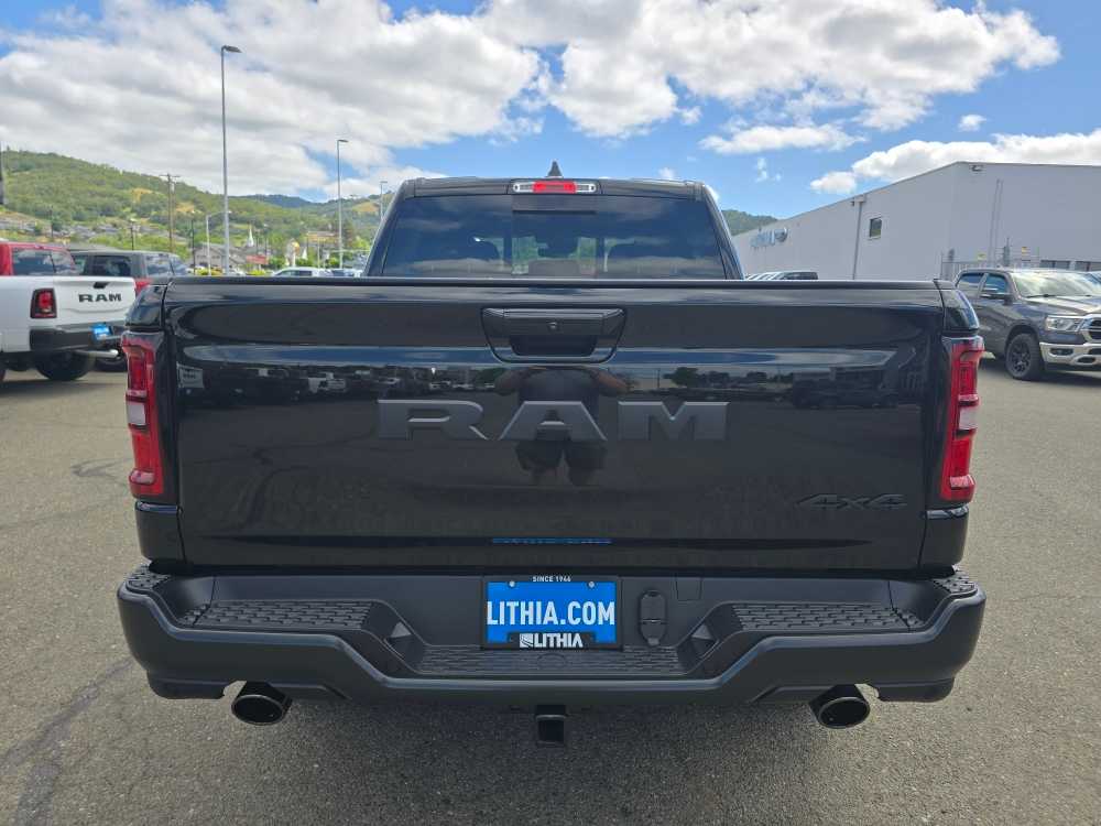 Thumbnail: 2026 RAM 1500 - 4
