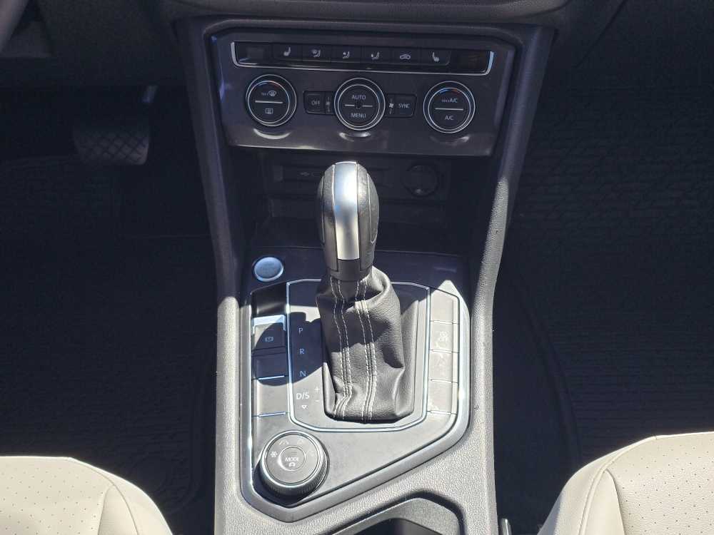 Thumbnail: 2021 Volkswagen Tiguan - 12