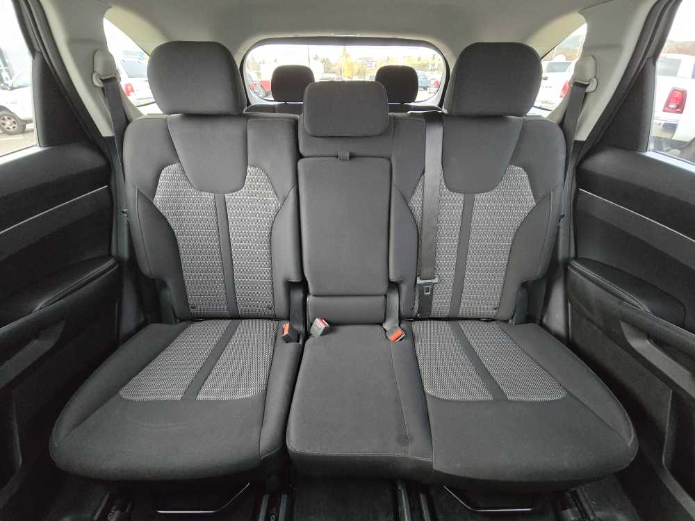 Thumbnail: 2021 Kia Sorento - 18