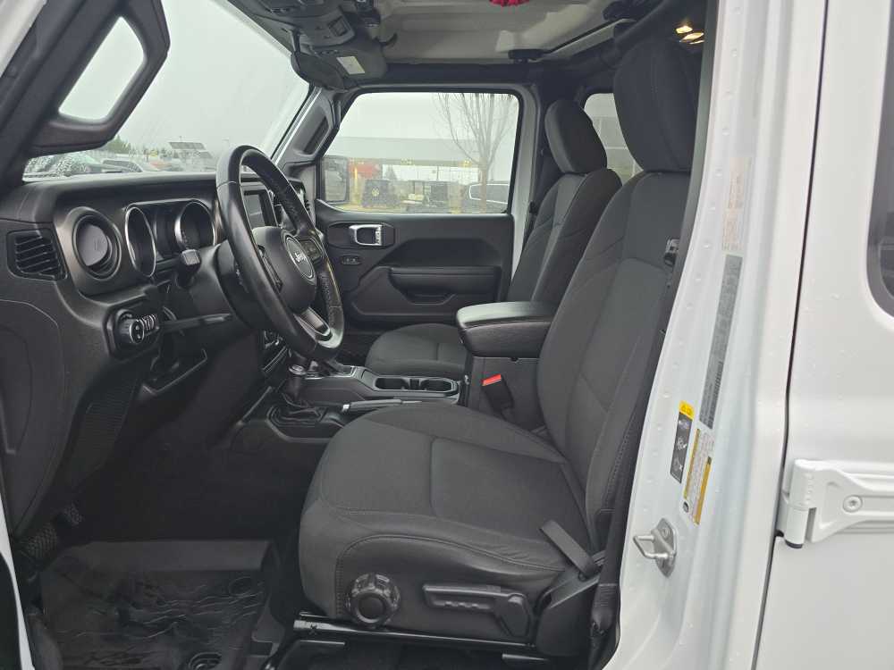 Thumbnail: 2022 Jeep Gladiator - 9