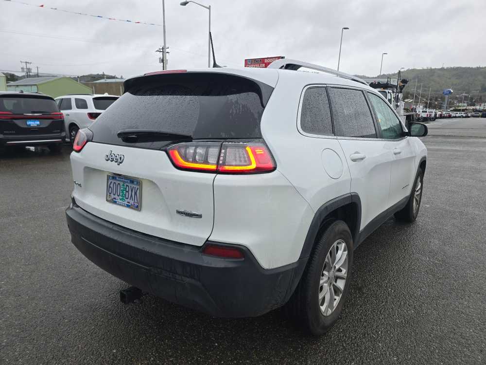 Thumbnail: 2019 Jeep Cherokee - 3