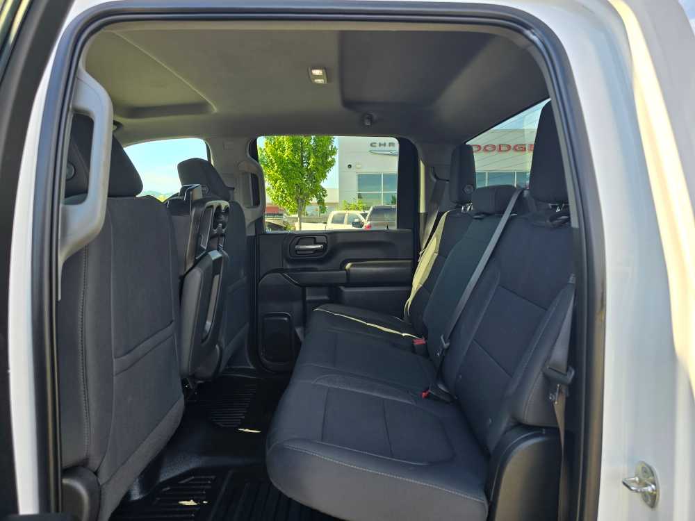 Thumbnail: 2022 Chevrolet Silverado 3500 - 17