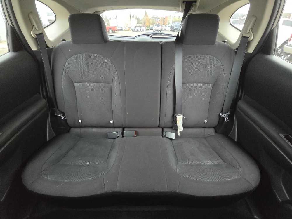 Thumbnail: 2015 Nissan Rogue - 17