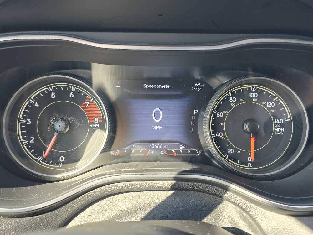 Thumbnail: 2021 Jeep Cherokee - 20