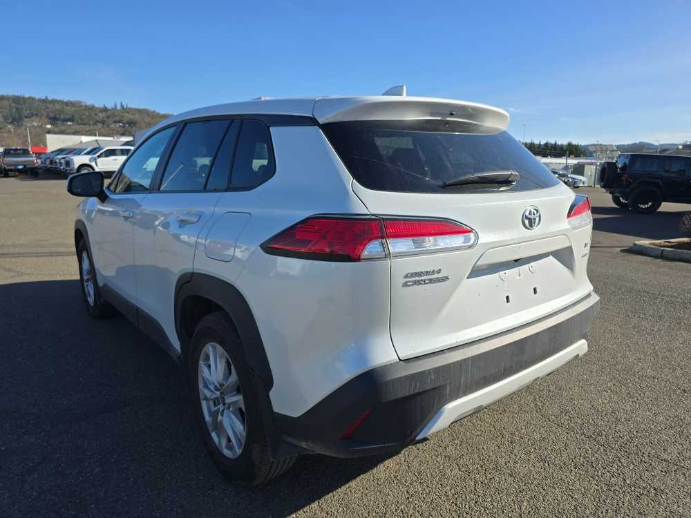 Used 2024 Toyota Corolla Cross LE with VIN 7MUCAABG4RV081837 for sale in Northfield, Minnesota