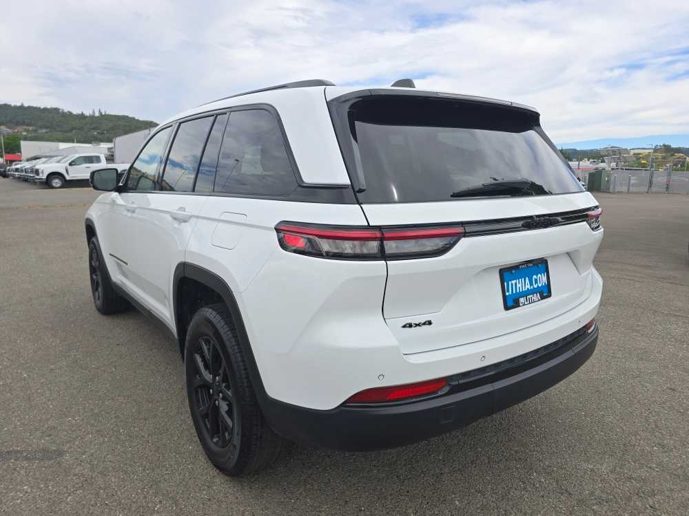 Thumbnail: 2024 Jeep Grand Cherokee - 2