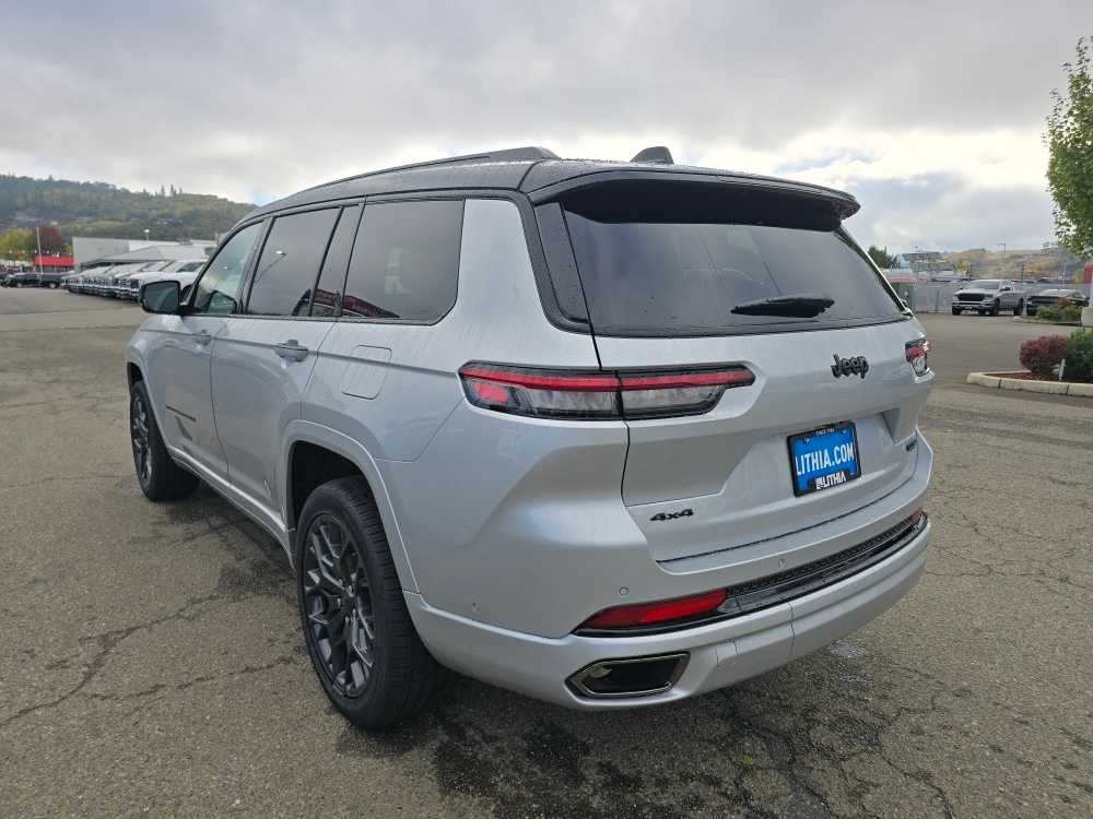 Thumbnail: 2025 Jeep Grand Cherokee L - 3