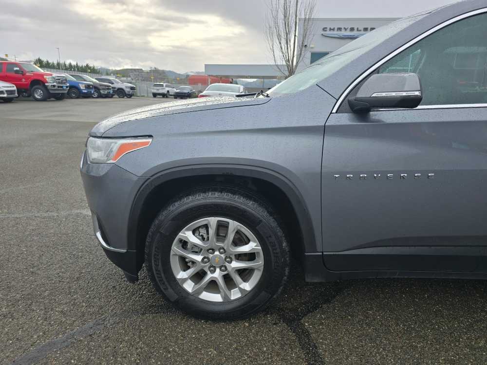 Thumbnail: 2021 Chevrolet Traverse - 19