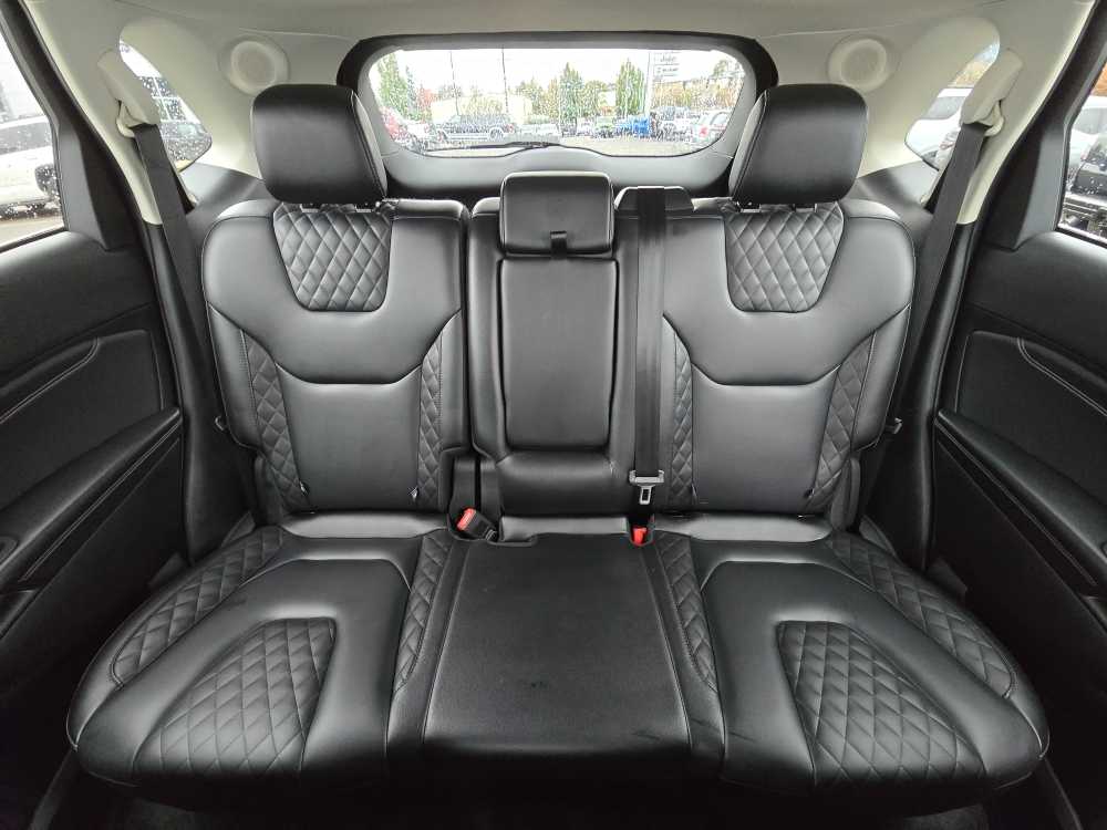 Thumbnail: 2023 Ford Edge - 17