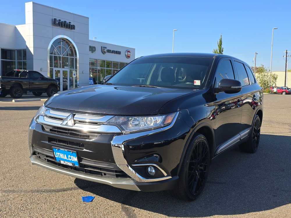 2018 Mitsubishi Outlander SE -
                  Roseburg, OR