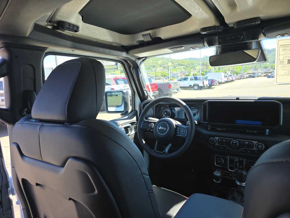 Thumbnail: 2026 Jeep Wrangler - 10
