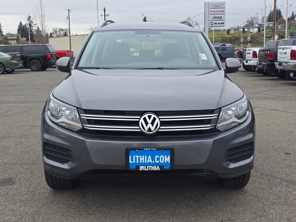 Thumbnail: 2017 Volkswagen Tiguan - 9