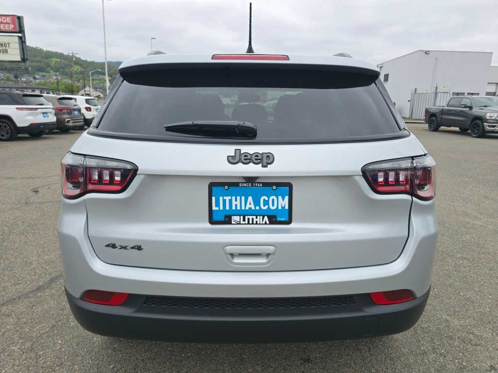 Thumbnail: 2026 Jeep Compass - 4