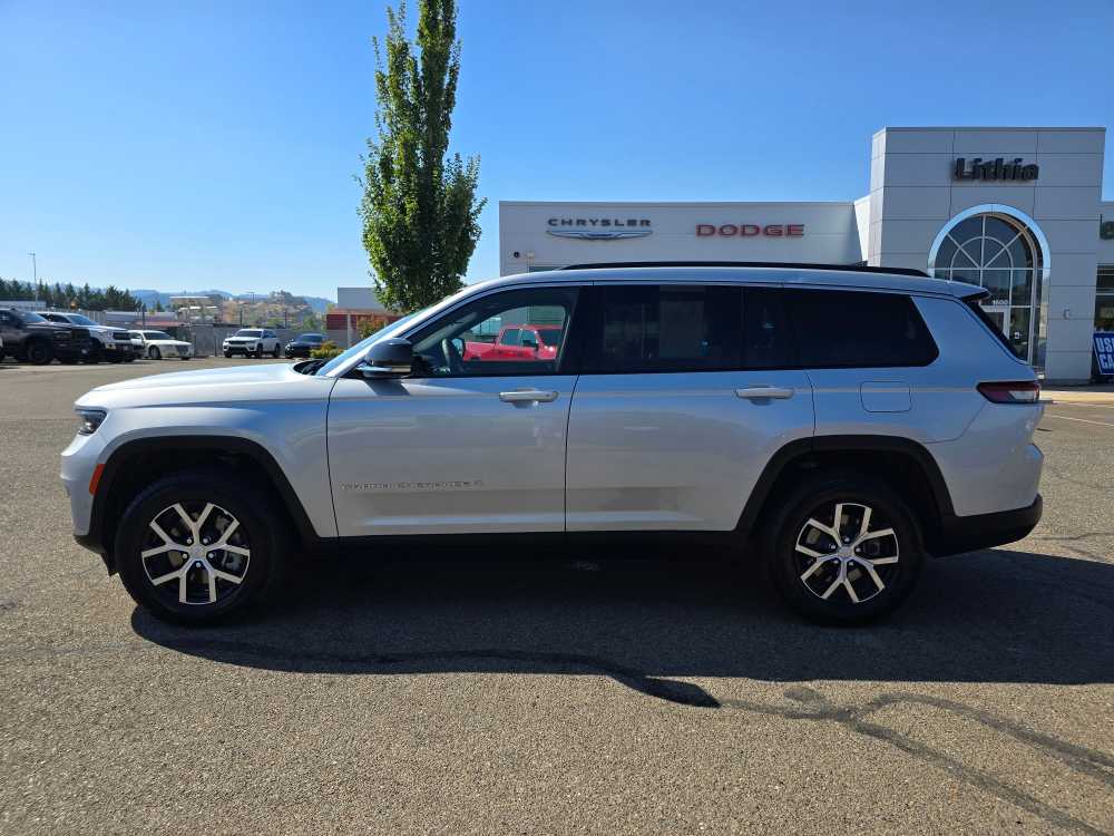 Thumbnail: 2024 Jeep Grand Cherokee L - 2