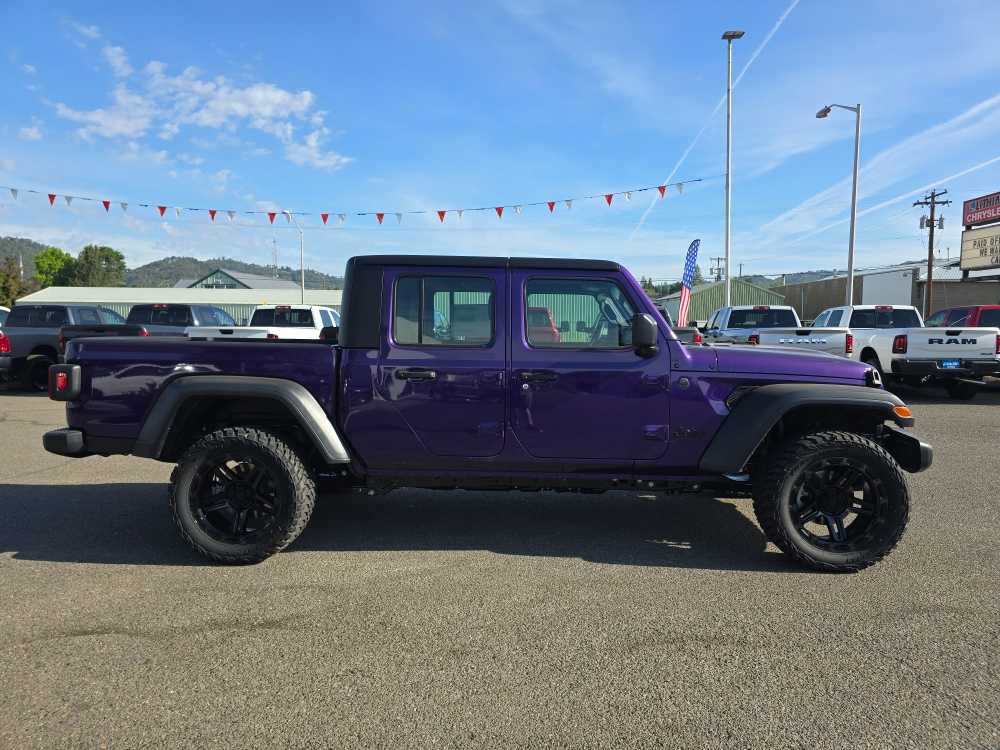 Thumbnail: 2026 Jeep Gladiator - 6