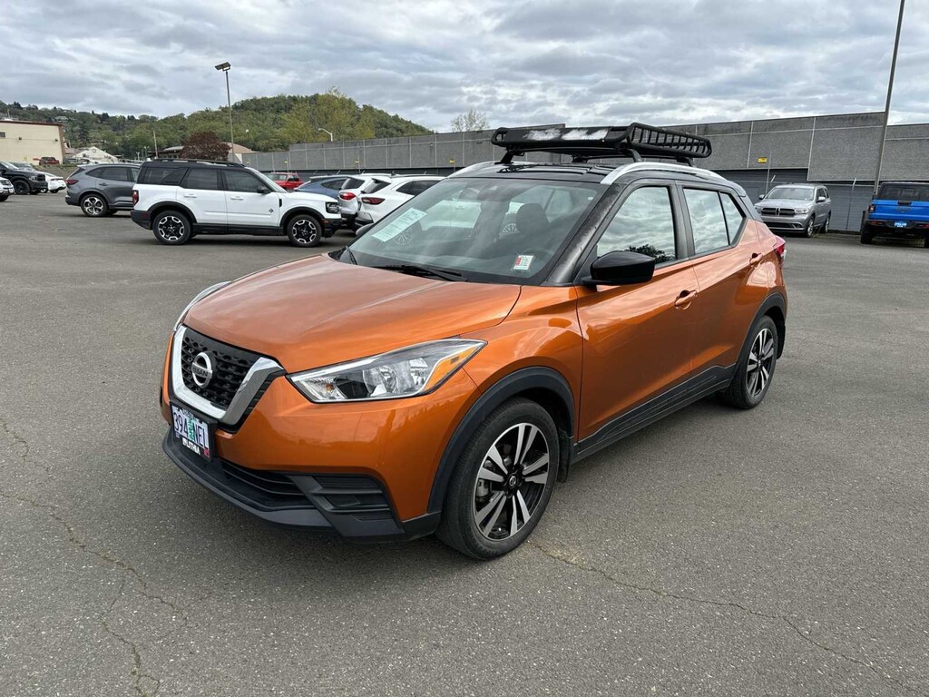 Used 2020 Nissan Kicks SUV Monarch Orange/Super Black For Sale in