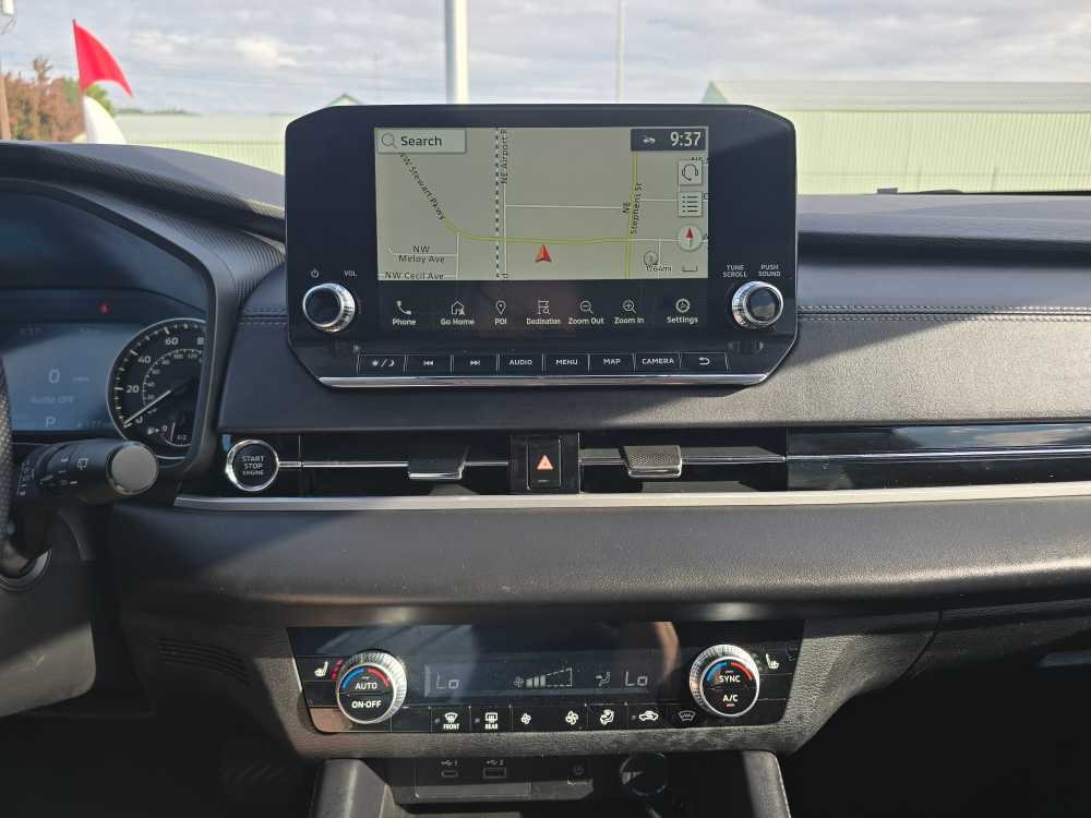 Thumbnail: 2024 Mitsubishi Outlander - 12