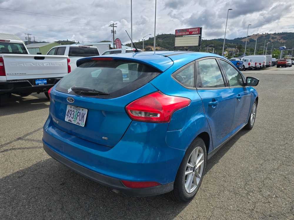 Thumbnail: 2015 Ford Focus - 3
