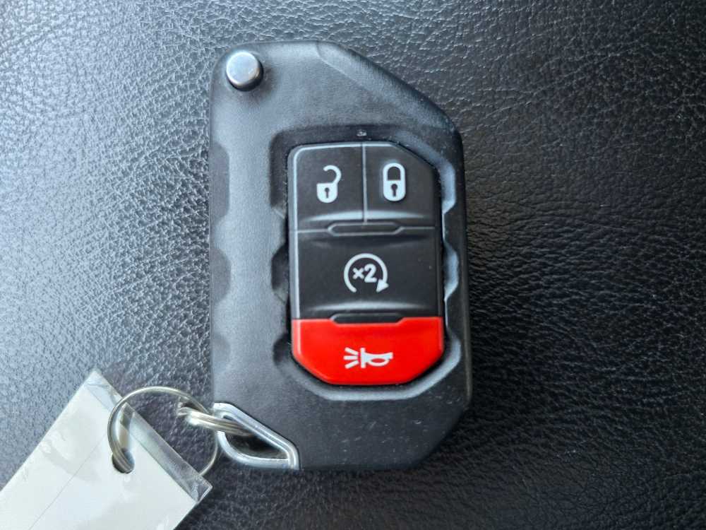 Thumbnail: 2021 Jeep Wrangler - 21