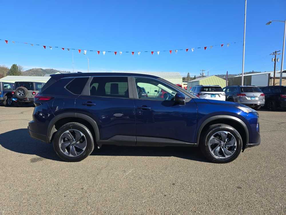 Thumbnail: 2025 Nissan Rogue - 6