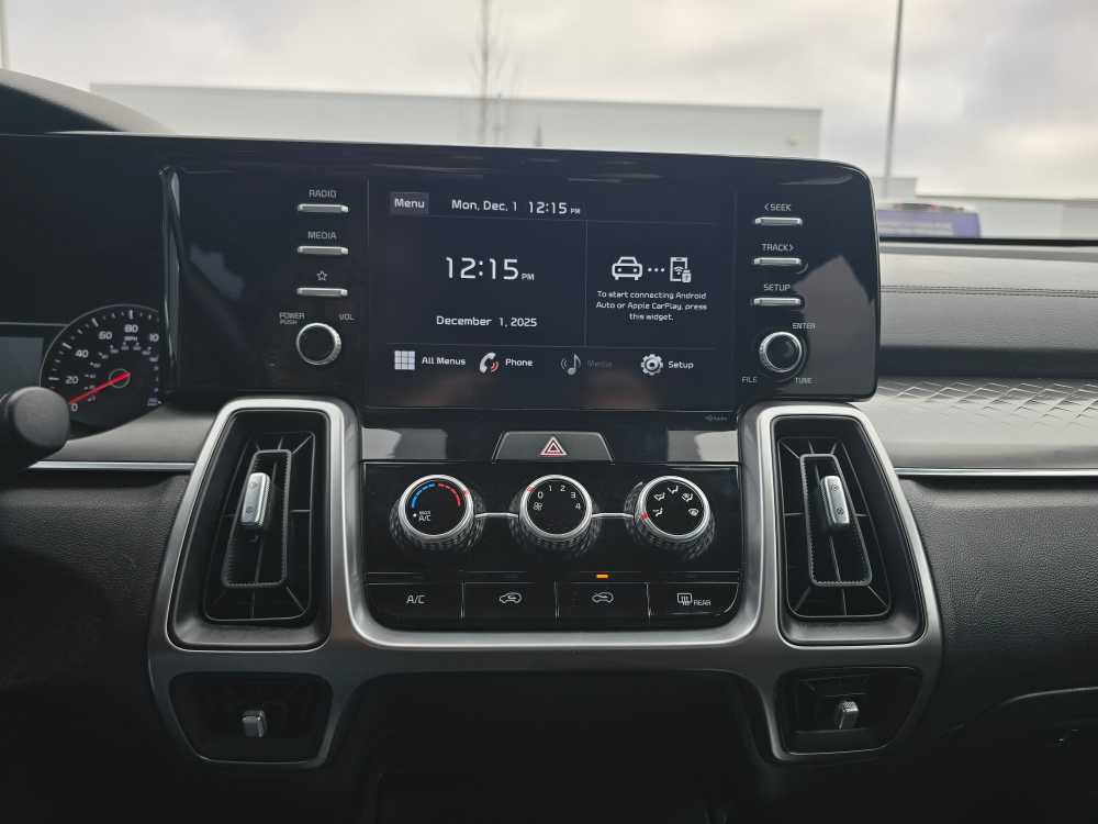 Thumbnail: 2021 Kia Sorento - 12