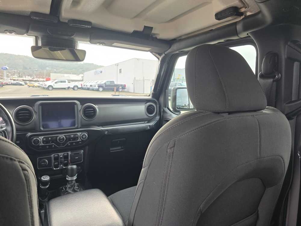 Thumbnail: 2021 Jeep Gladiator - 14