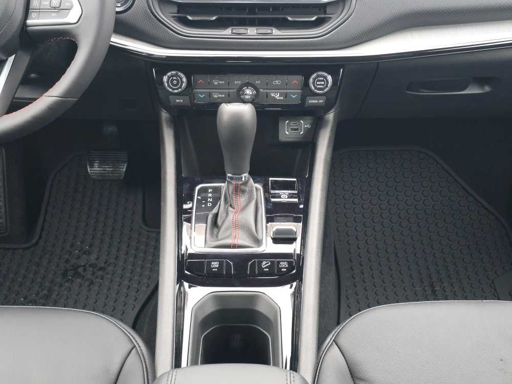 Thumbnail: 2026 Jeep Compass - 13