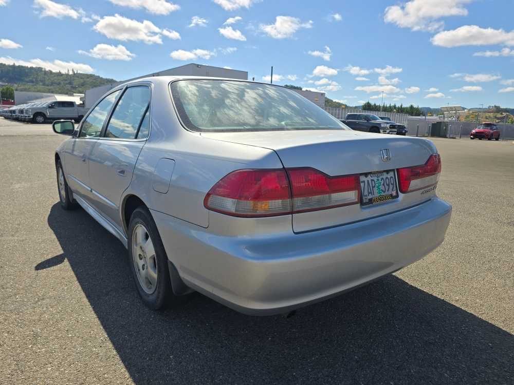 Used 2002 Honda Accord EX with VIN 1HGCG16562A074829 for sale in Roseburg, OR