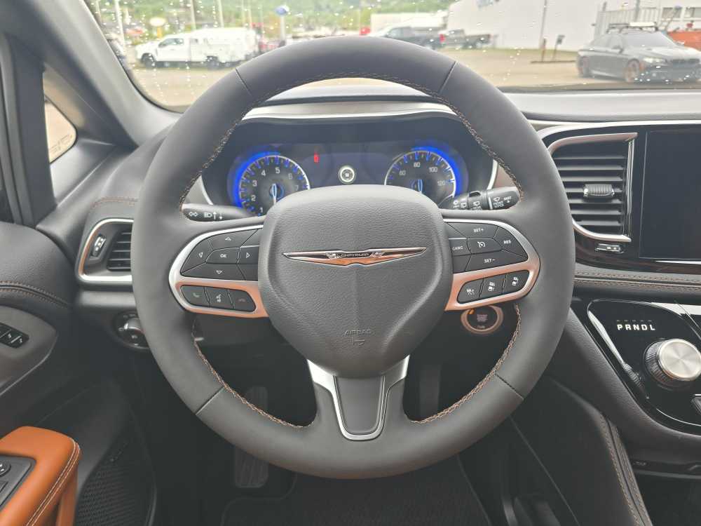 Thumbnail: 2026 Chrysler Pacifica - 11