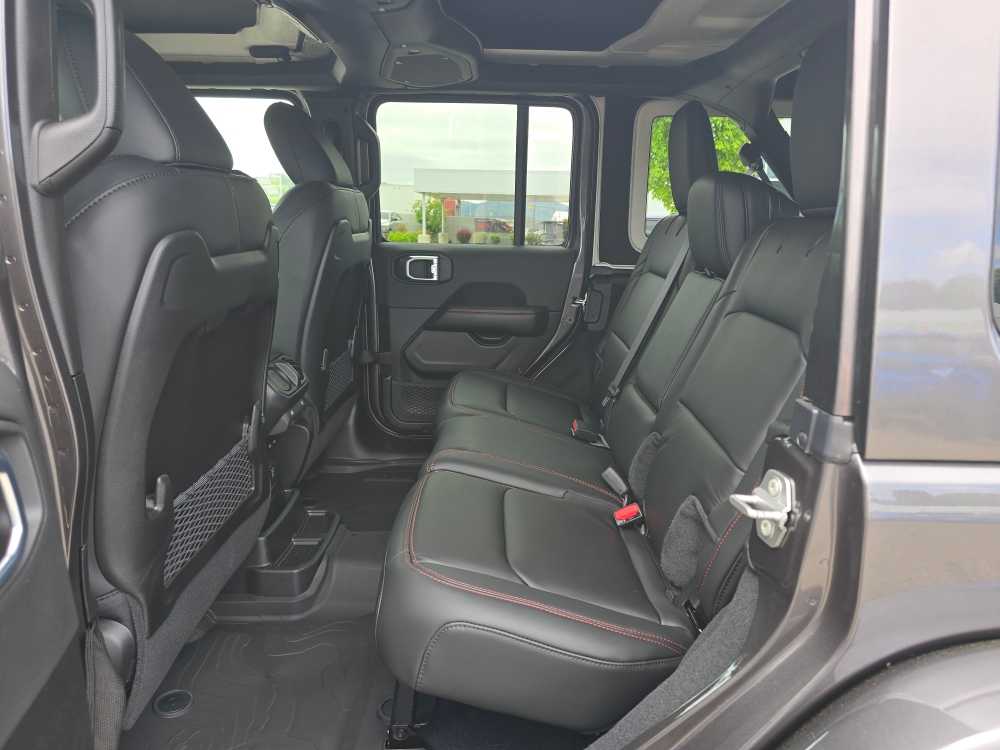 Thumbnail: 2026 Jeep Wrangler - 16