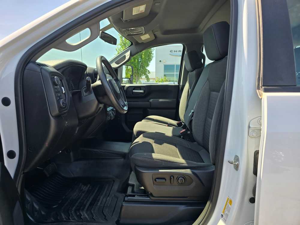 Thumbnail: 2021 Chevrolet Silverado 3500 - 10