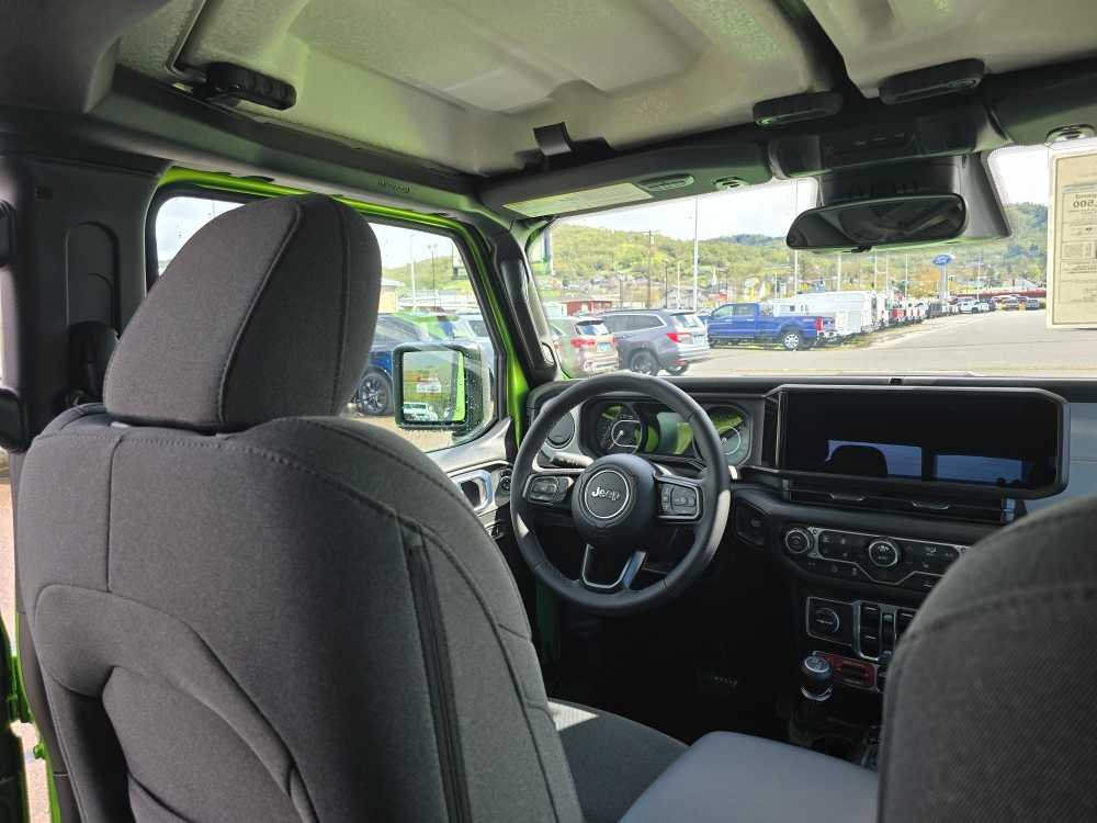 Thumbnail: 2026 Jeep Gladiator - 10