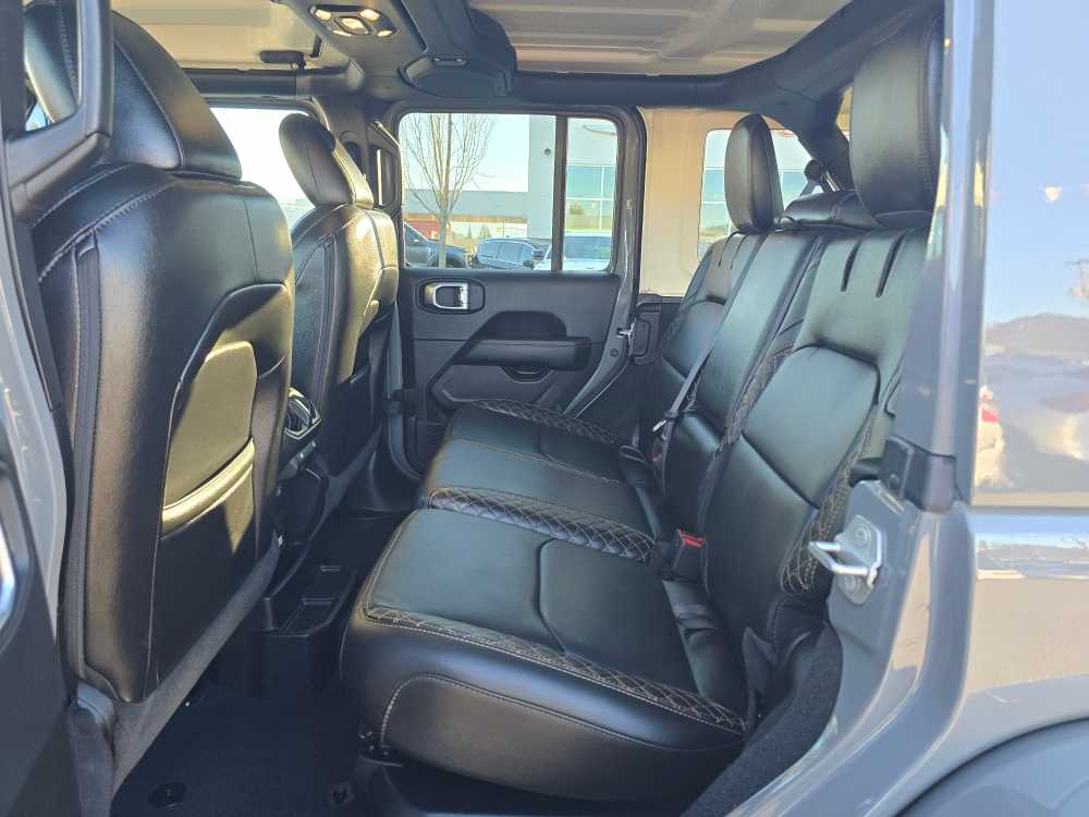 Thumbnail: 2022 Jeep Wrangler - 16