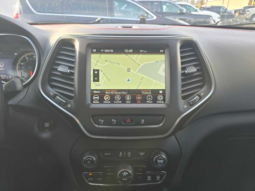 Thumbnail: 2021 Jeep Cherokee - 12