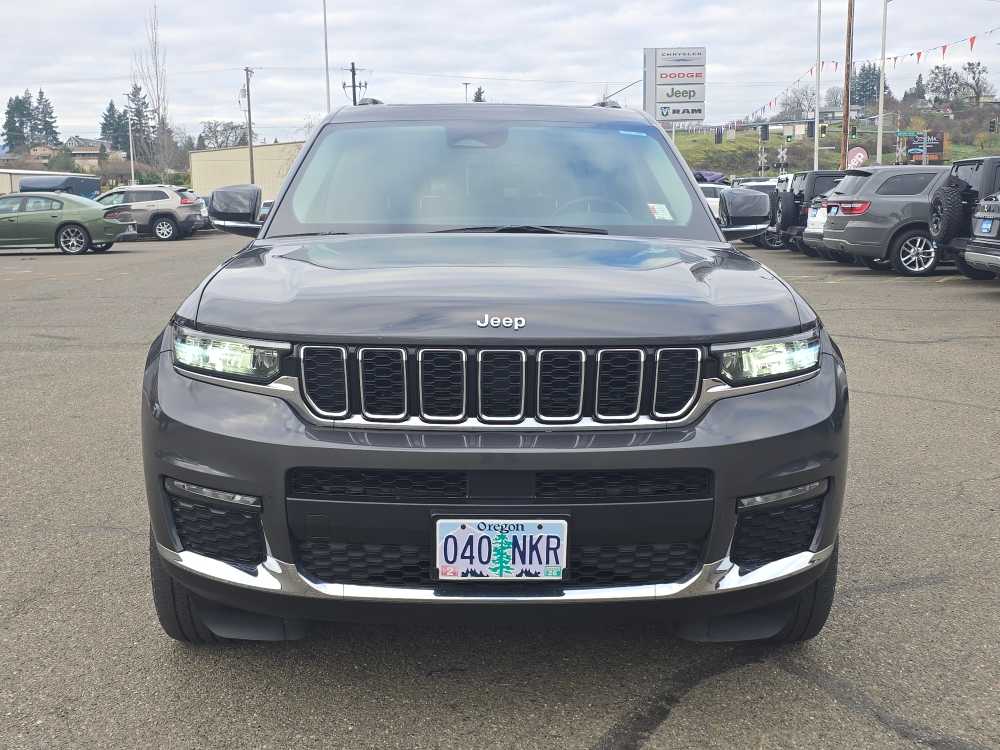 Thumbnail: 2022 Jeep Grand Cherokee - 5