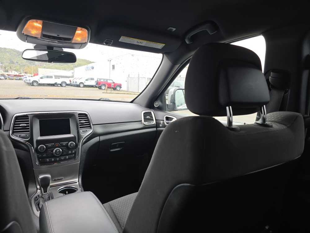 Thumbnail: 2020 Jeep Grand Cherokee - 14