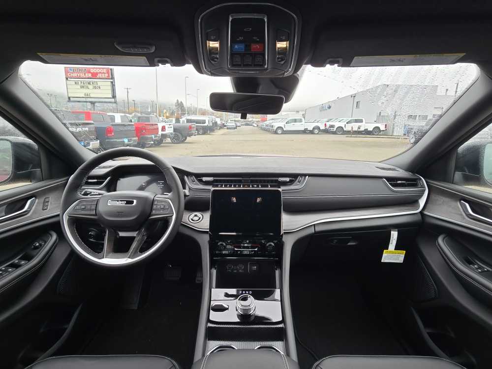 Thumbnail: 2025 Jeep Grand Cherokee - 15