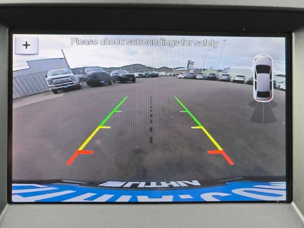 Thumbnail: 2019 Ford Edge - 19