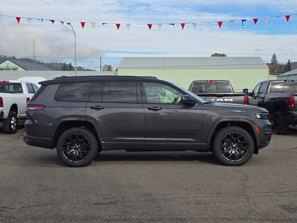 Thumbnail: 2025 Jeep Grand Cherokee L - 6