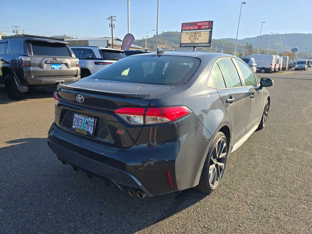 Thumbnail: 2022 Toyota Corolla - 3