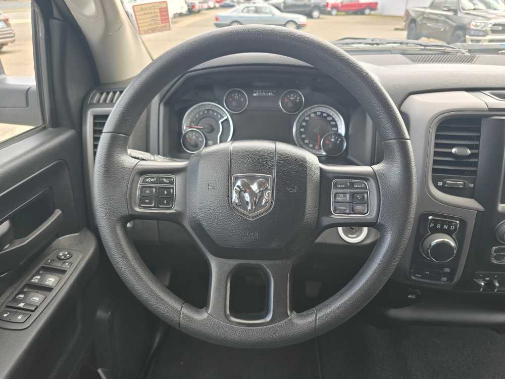 Thumbnail: 2022 RAM 1500 Classic - 12