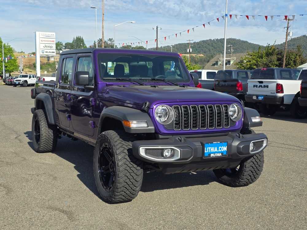 Thumbnail: 2026 Jeep Gladiator - 7