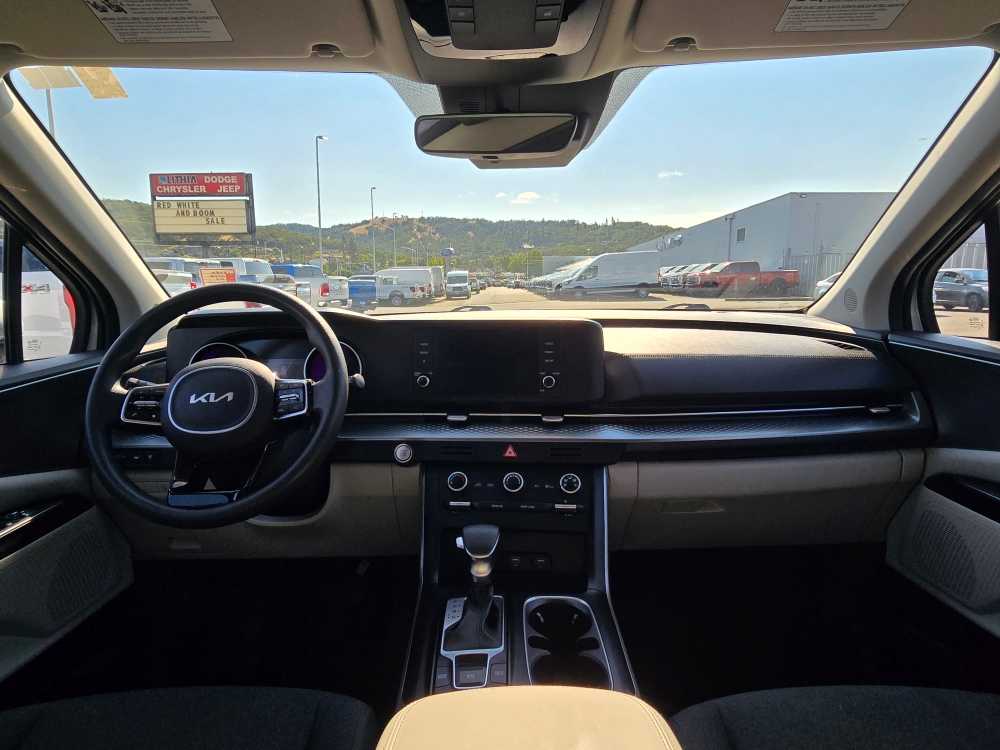 Thumbnail: 2022 Kia Carnival - 15