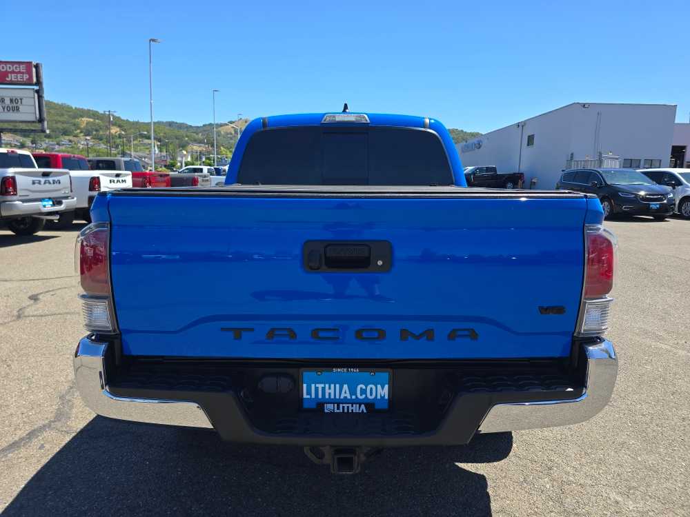 Thumbnail: 2020 Toyota Tacoma - 3