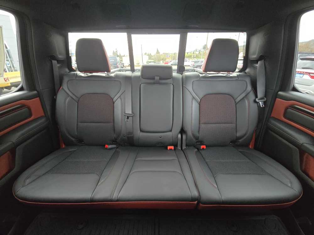 Thumbnail: 2026 RAM 1500 - 17