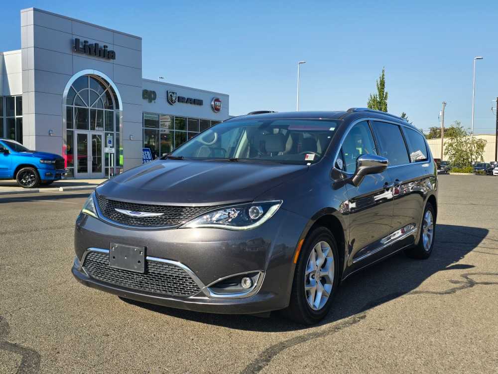 Thumbnail: 2020 Chrysler Pacifica - 1