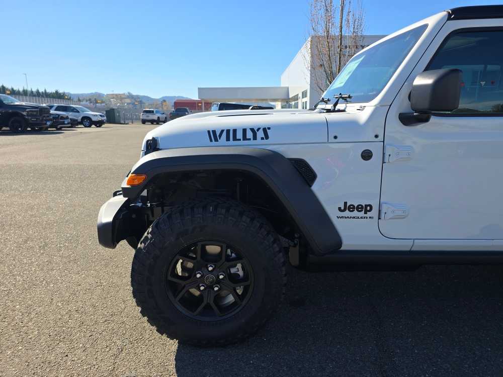 Thumbnail: 2026 Jeep Wrangler - 18