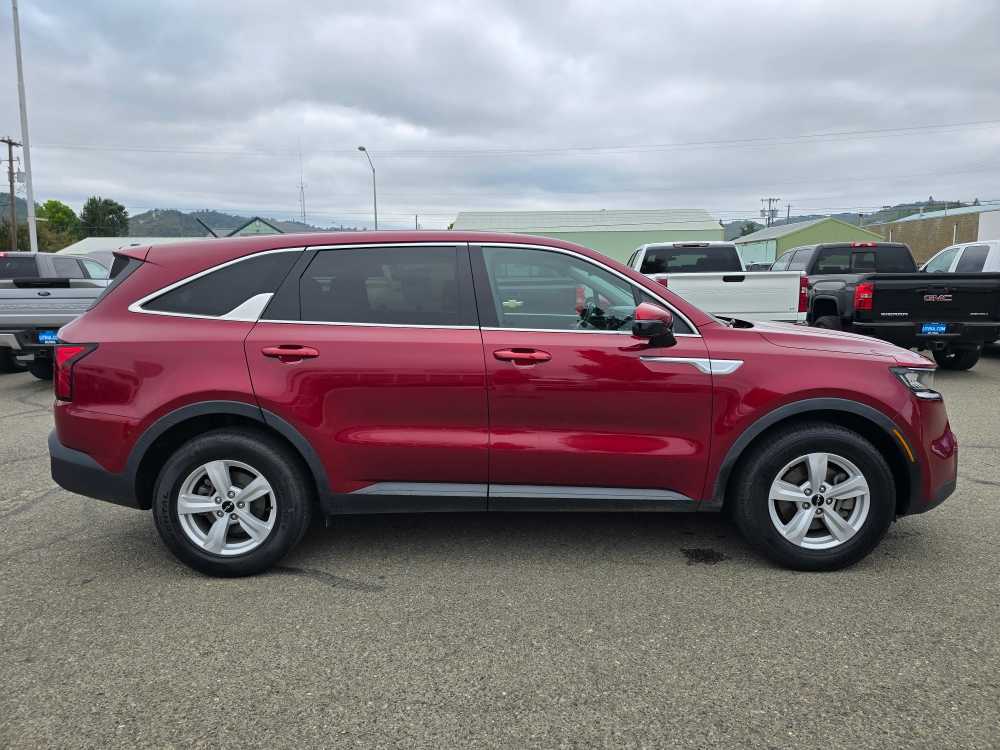 2022 Kia Sorento LX 6