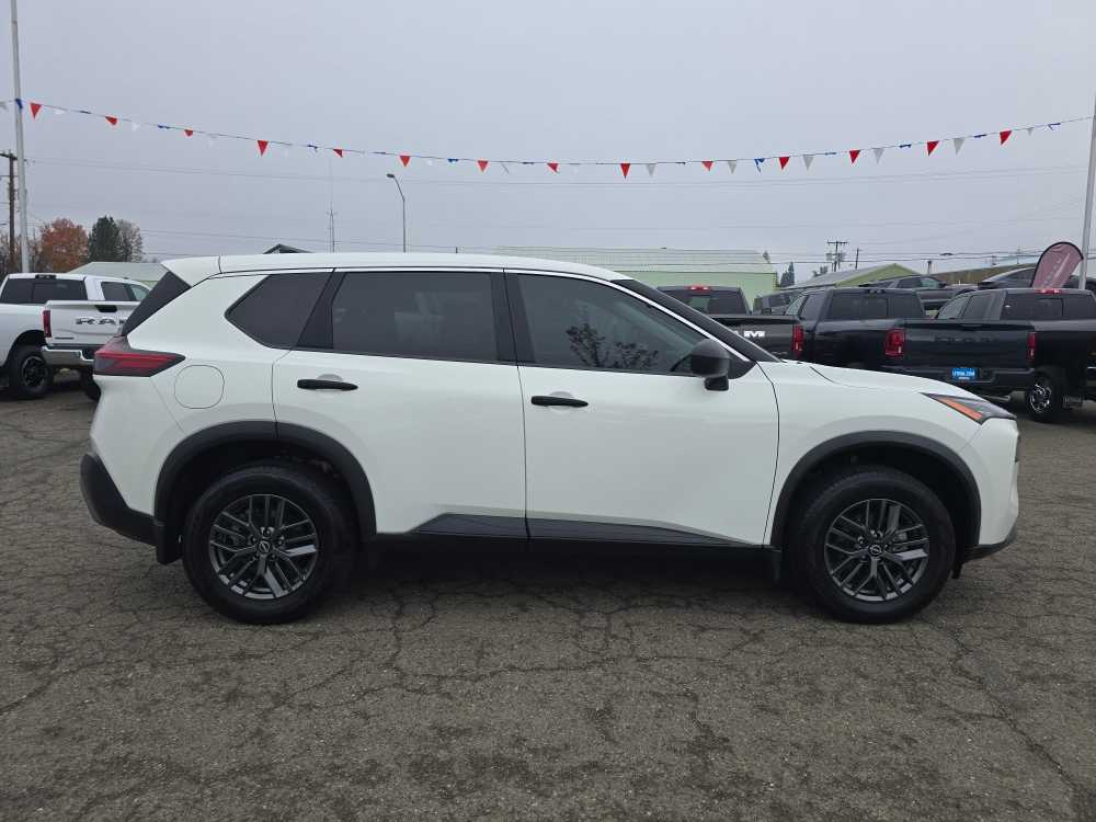 Thumbnail: 2022 Nissan Rogue - 6